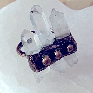 Quartz ring